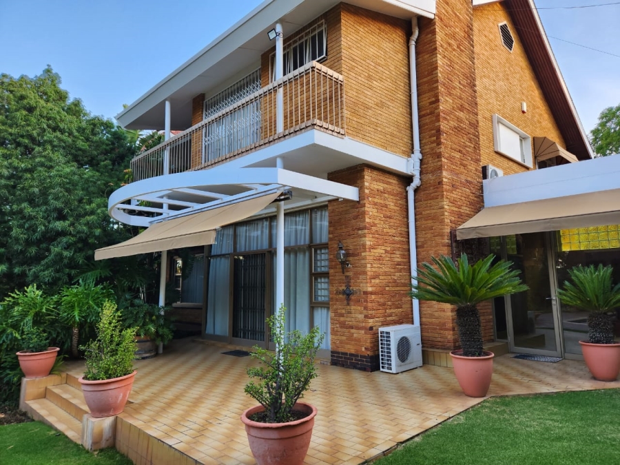 5 Bedroom Property for Sale in Dan Pienaar Free State